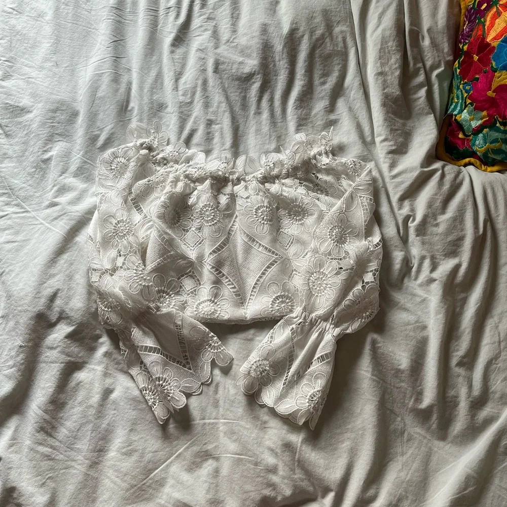 ❤️Blogger’s Favorite Aje off shoulder lace top - Picture 4 of 8